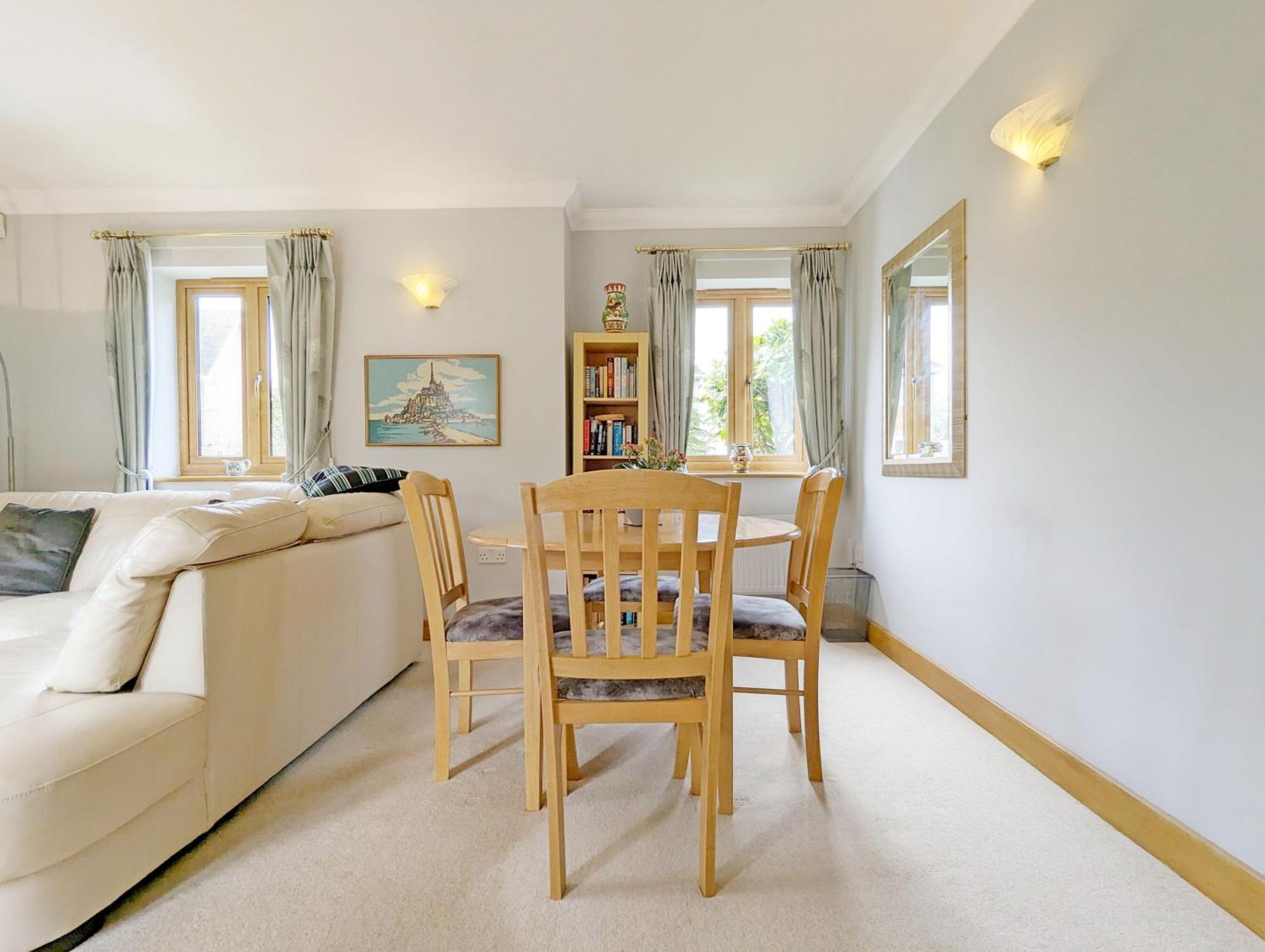 Wisteria Way, Tangmere מראה חיצוני תמונה